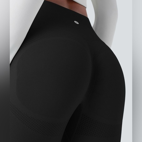 Halara Seamless Flow High Waisted Butt Lifting Leggings - Picture 3 of 5